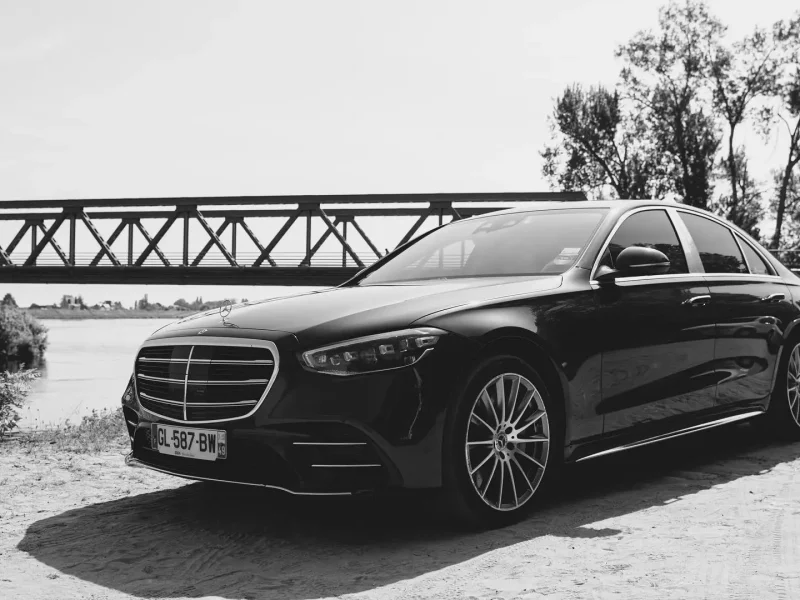 Angers Chauffeur prive Chalonnes-sur-Loire Nantes Angers-Avrille Beaucouze ecouflant Trelaze Aeroport VTC ANGERS PRESTIGE PRESTATION TAXI ANGERS CHAUFFEUR PRIVÉ PRIX ABORDABLE 24/24 7J7 SÉMINAIRE MARIAGE SOCIAL COSTUME HAUT DE GAMME UBER GROUPE CONFORT MIS À DISPOSITION CÉLÉBRITÉS STAR ACCOMPAGNEMENT ARTISTE DISCRET A L'ÉCOUTE CLIENT GARE AÉROPORT