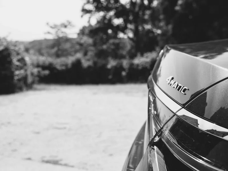 Angers Chauffeur prive Chalonnes-sur-Loire Nantes Angers-Avrille Beaucouze ecouflant Trelaze Aeroport VTC ANGERS PRESTIGE PRESTATION TAXI ANGERS CHAUFFEUR PRIVÉ PRIX ABORDABLE 24/24 7J7 SÉMINAIRE MARIAGE SOCIAL COSTUME HAUT DE GAMME UBER GROUPE CONFORT MIS À DISPOSITION CÉLÉBRITÉS STAR ACCOMPAGNEMENT ARTISTE DISCRET A L'ÉCOUTE CLIENT GARE AÉROPORT